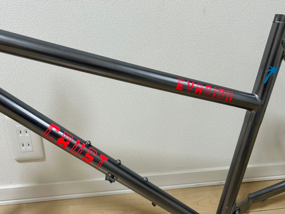 グ*ム様 CRUST BUKES evasion step throw