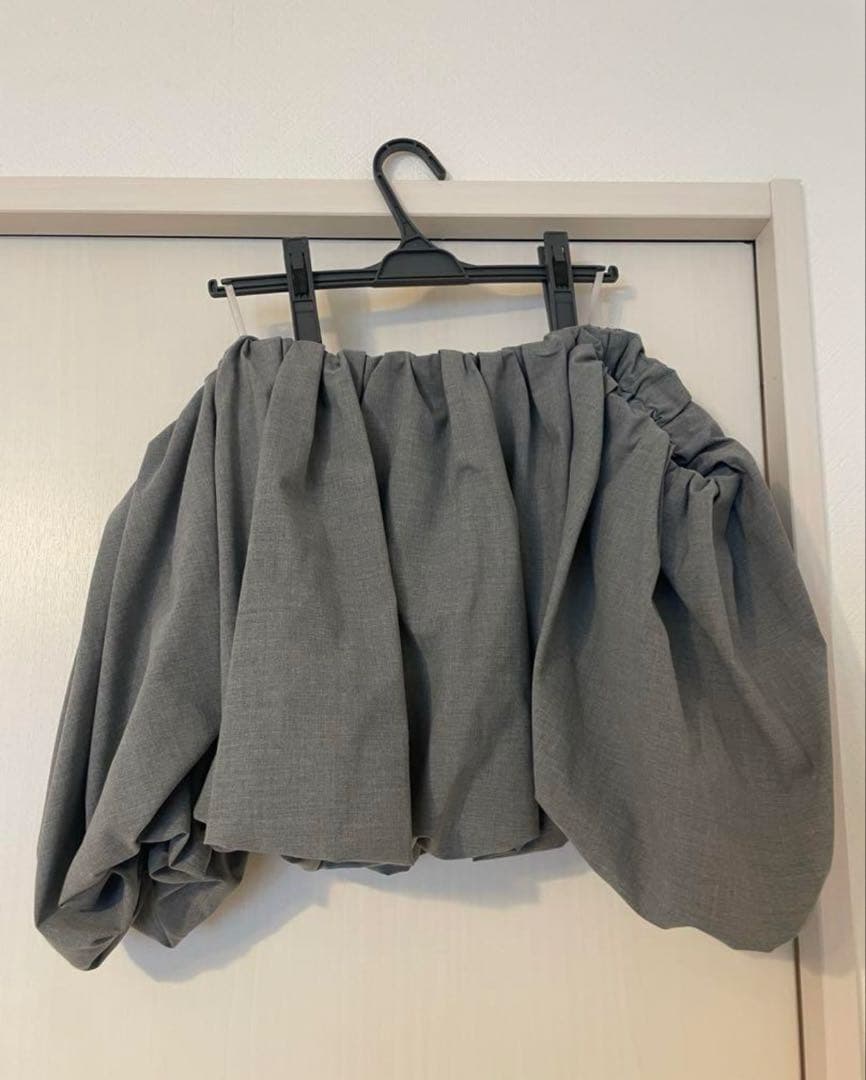 新品　anuans アニュアンス ボリュームバルーントップス