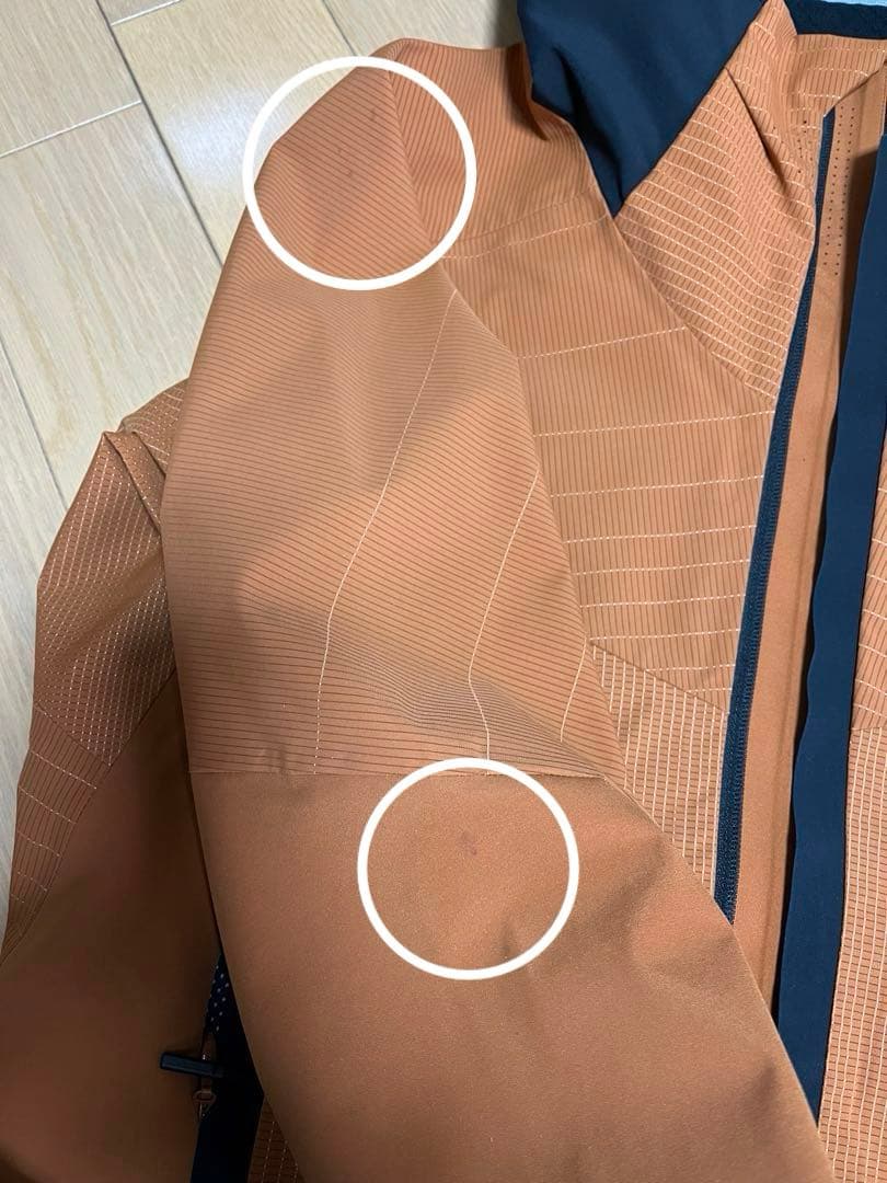 週末値下げ！初秋スキー　DESCENTE ハードシェルジャケット