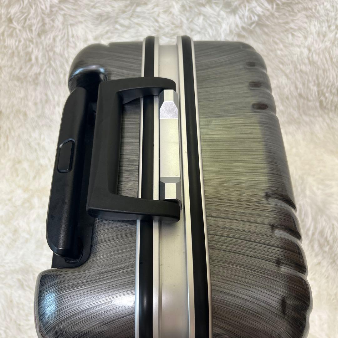 【極美品】ACE　ボルケーノ　32リットル　4輪 ブラック　ポリカーボネート