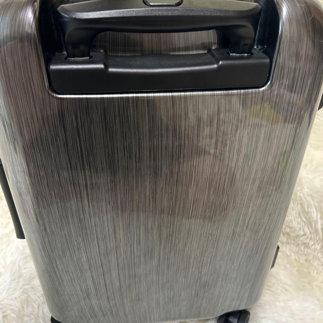 【極美品】ACE　ボルケーノ　32リットル　4輪 ブラック　ポリカーボネート