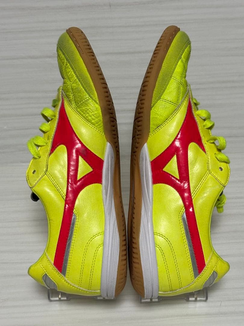 Mizuno Morelia フットサル　イエロー/レッド　26.0cm