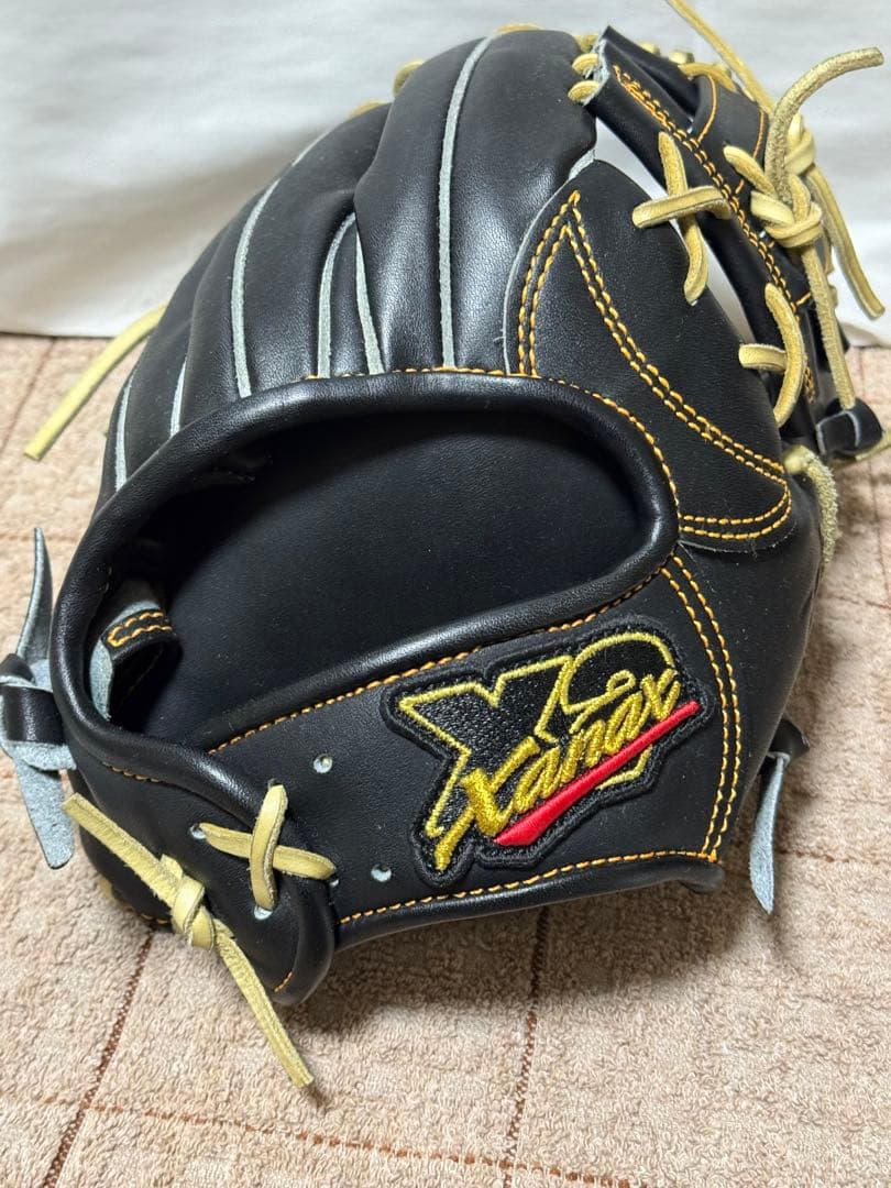 ザナックス　軟式　内野手用グローブ