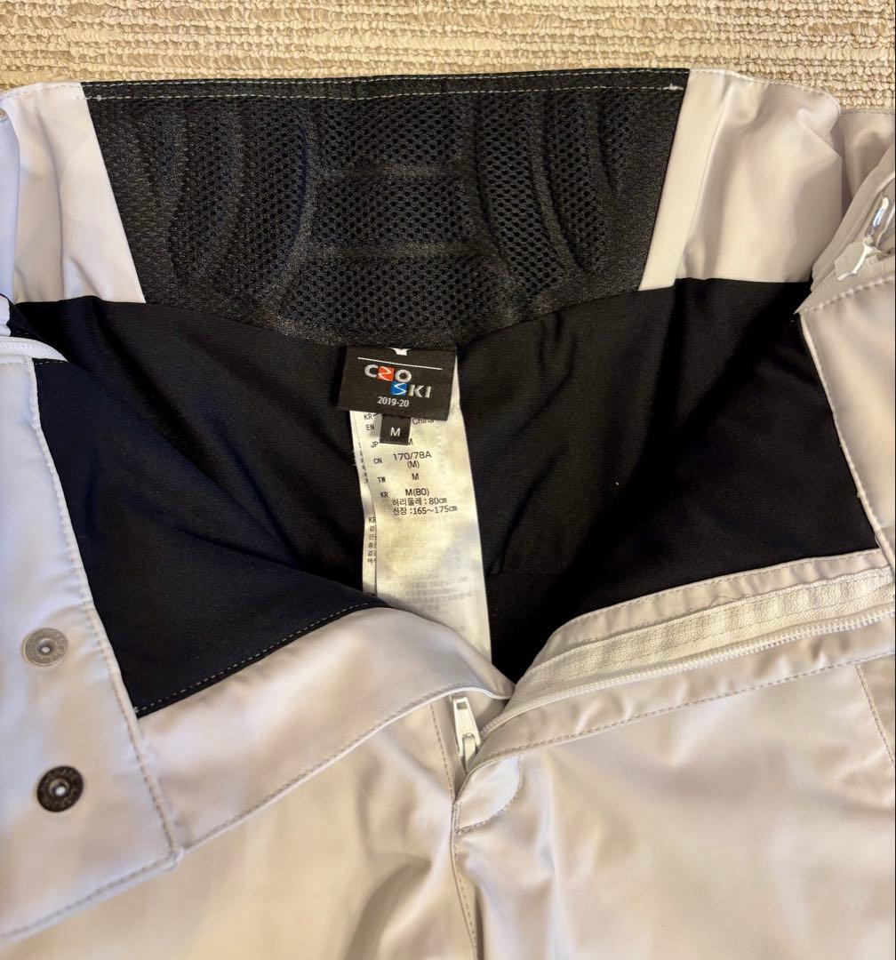 ミズノ　スキーウェア　上下セット クロアチアモデル　Mサイス