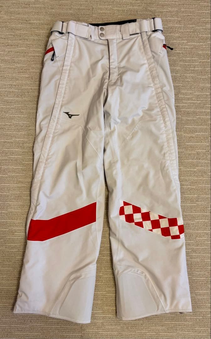 ミズノ　スキーウェア　上下セット クロアチアモデル　Mサイス