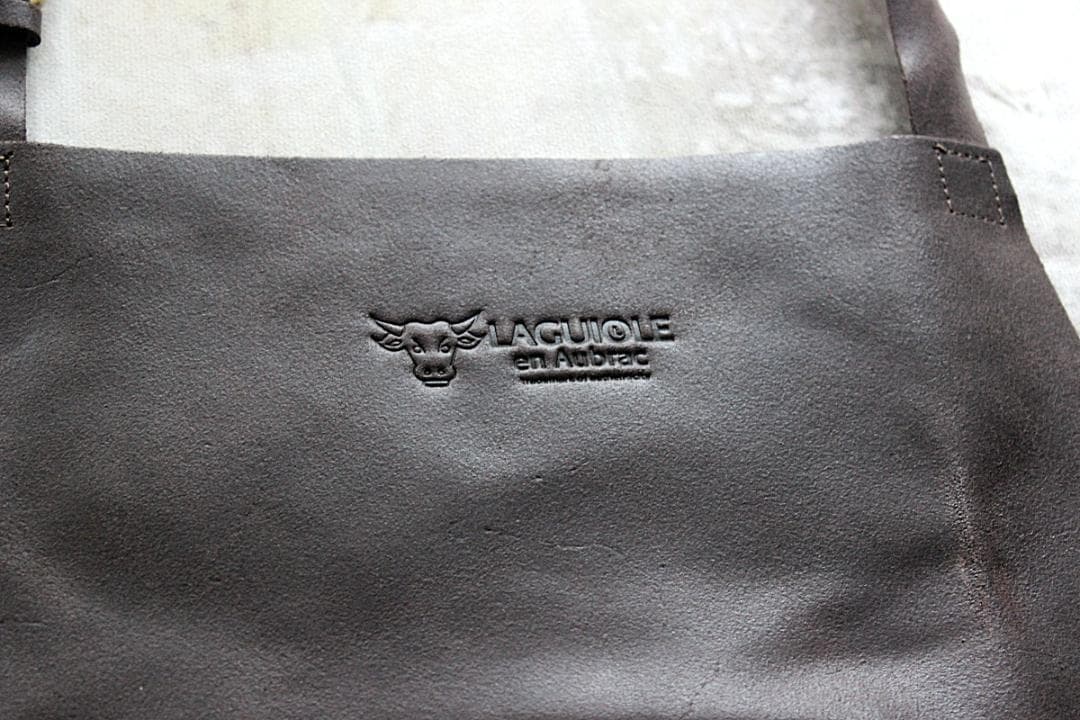 ★LAGUIOLE EN AUBRAC レザーエプロン★