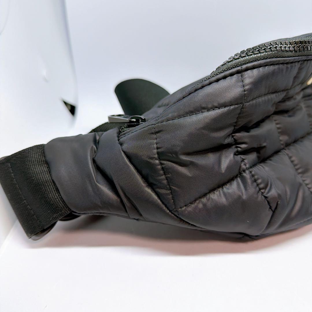 UGG アグ ナイロン キルティング ボディバッグ ショルダーバッグ