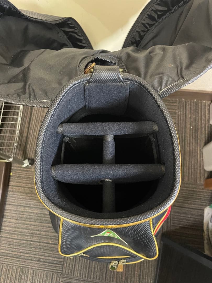 ジャンボ尾崎　キャディーバッグ　ゴルフバック　J's　黒　ブラック　刺繍　レア品