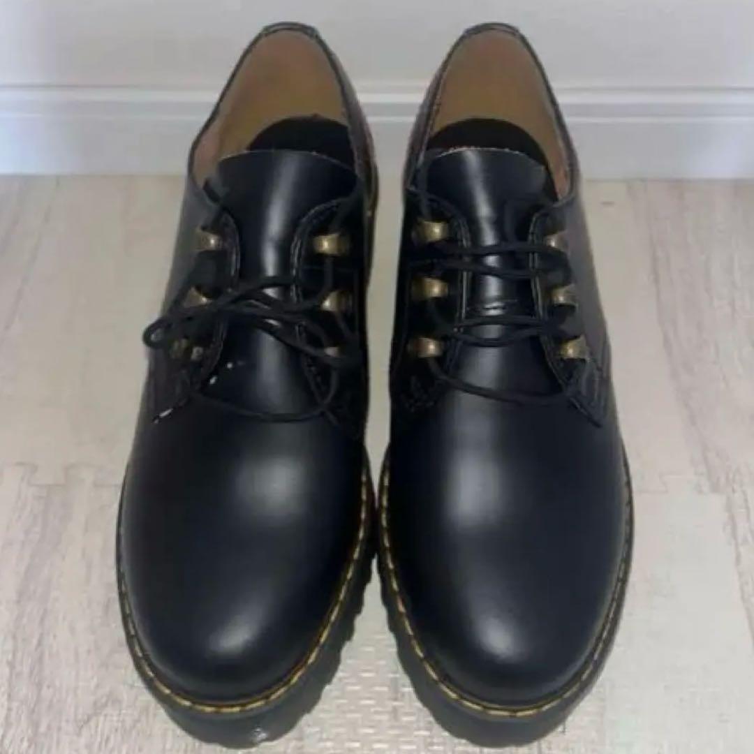 【新品】ドクターマーチン Leona Lo 3ホールシューズ　レオナ