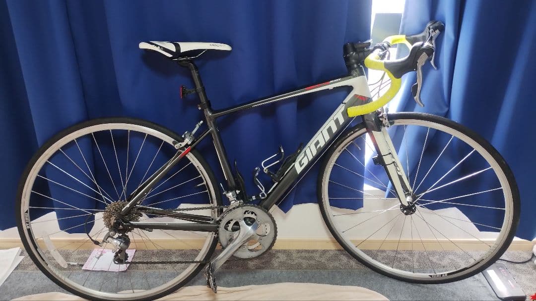 GIANT DEFY2 ティアグラ　2×10ｓ