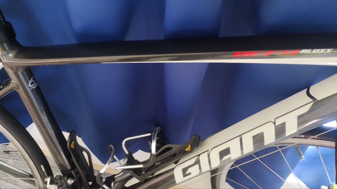 GIANT DEFY2 ティアグラ　2×10ｓ