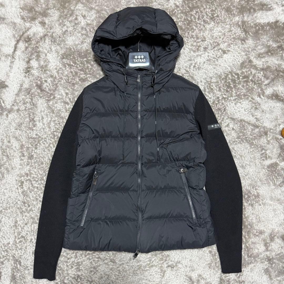 値下げ⭕️《極美品》TATRAS ブラック ダウンジャケット フード付き ニット