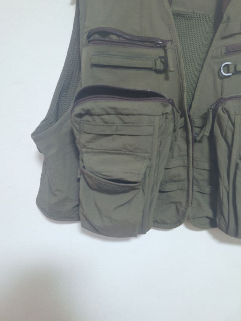 最終値下げ　フィッシングベスト ルアーフライ用 LITTLE PRESENTS