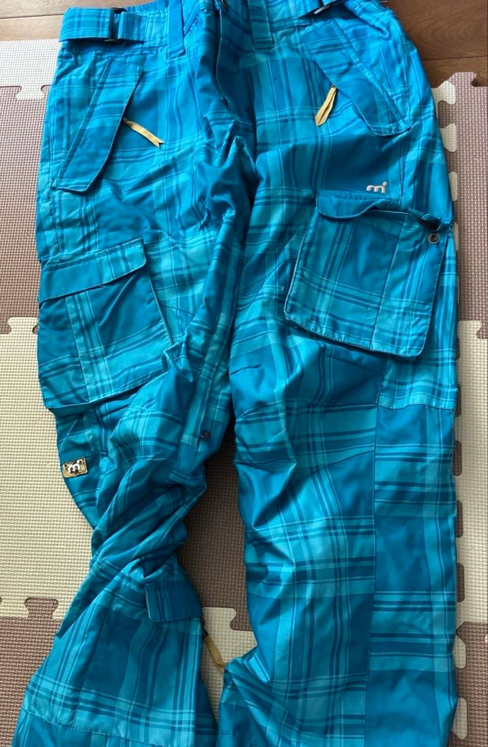 レディース　ロキシー　ミストラル　スノボー　ウェアセット　グローブのおまけ付き