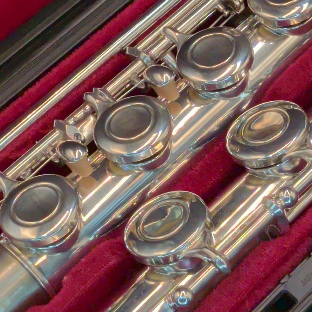 フルート　調整済　ヤマハ　YFL211S（Eメカ.銀メッキ仕様）