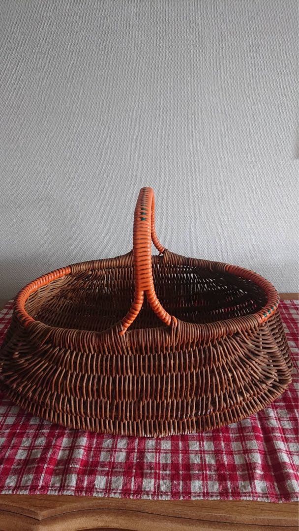イギリスアンティーク　バスケット