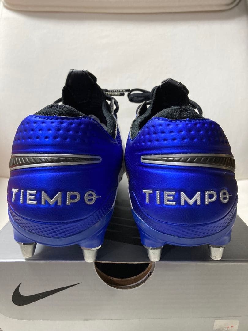 上級者用【超美品・トップモデル】ナイキNIKEティエンポレジェンド8エリートSG