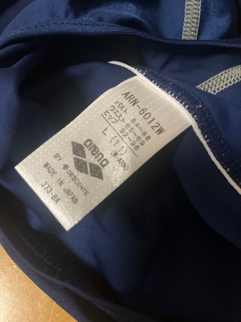 【超美品】 アリーナ 競泳水着 ARN-6012W Lサイズ