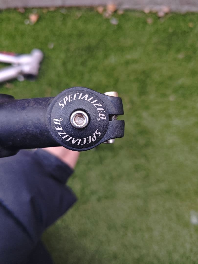 SPECIALIZED アルミフレーム、カーボンフォークXSアレー７００C