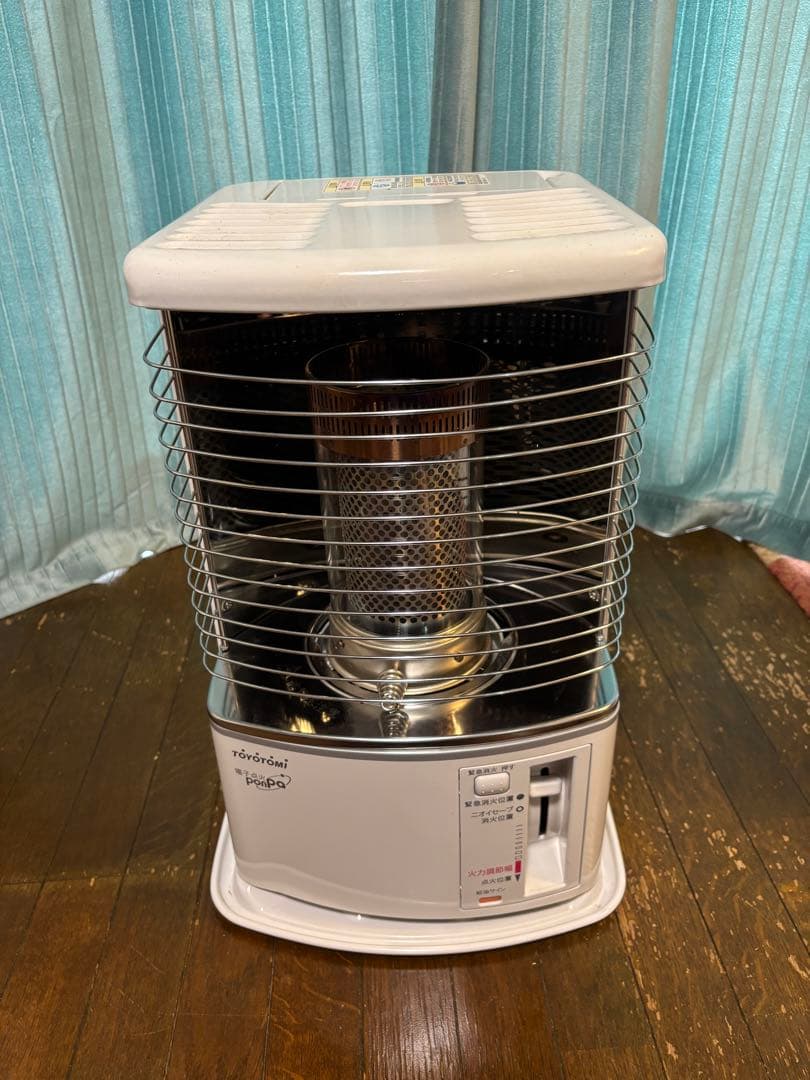 冬キャンプにお勧め！TOYOTOMI RS-H29N ホワイト ストーブ