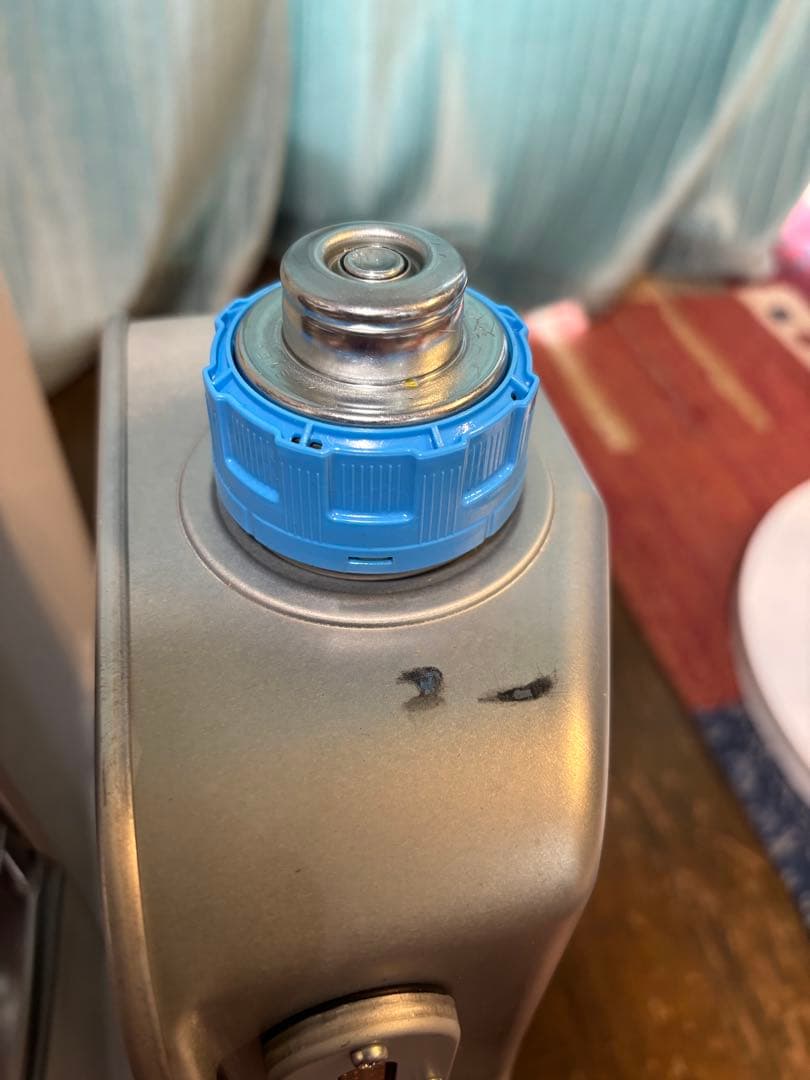 冬キャンプにお勧め！TOYOTOMI RS-H29N ホワイト ストーブ