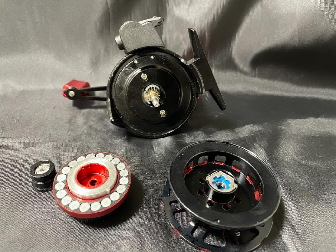 筏 カセ リール右巻き ドラグ付き チョイ出し付き 　マグネットブレーキ付き