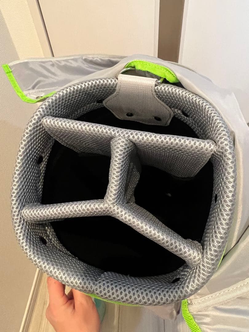 【新品】TaylorMade（テーラーメイド）　ゴルフバッグ・キャディバッグ