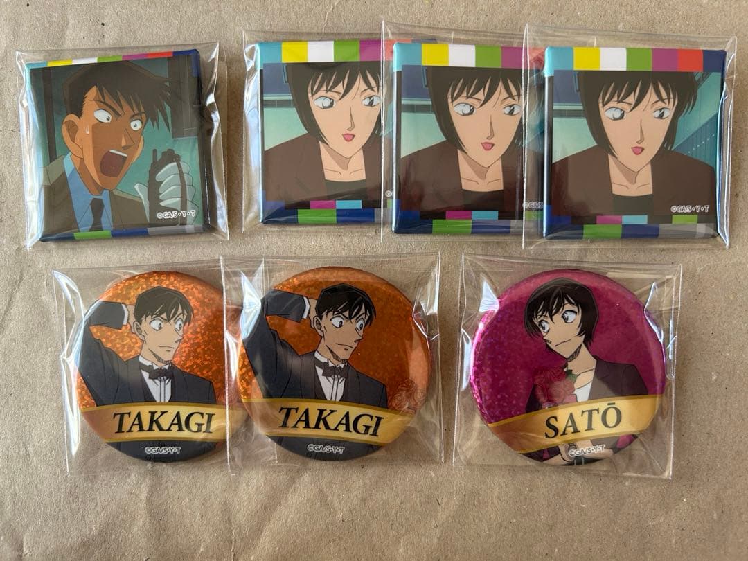 名探偵コナンアニメ30周年展 缶バッジ 高木渉 佐藤美和子 - メルカリ