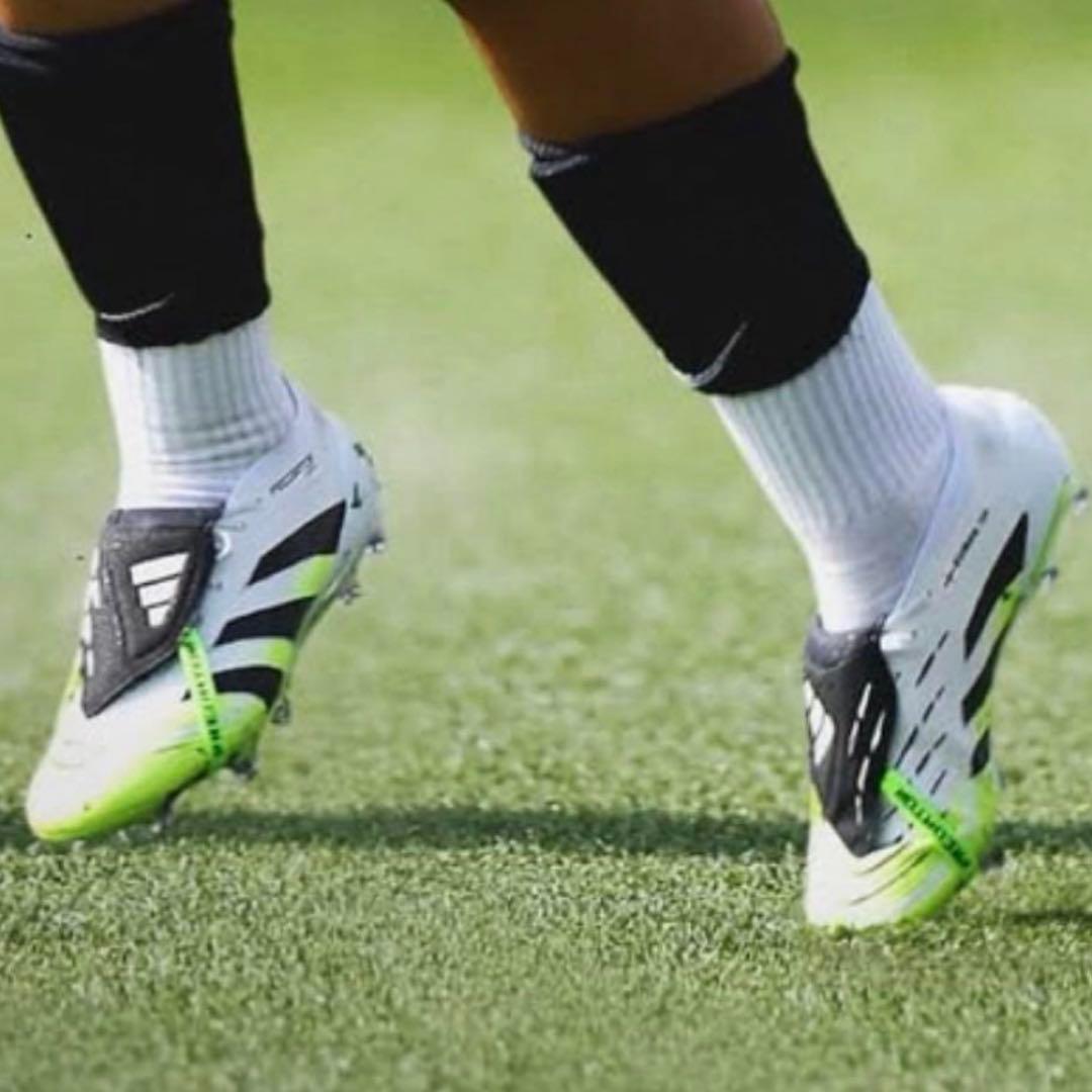 【超美品】アディダスプレデター エリートFT FG 27.0cm