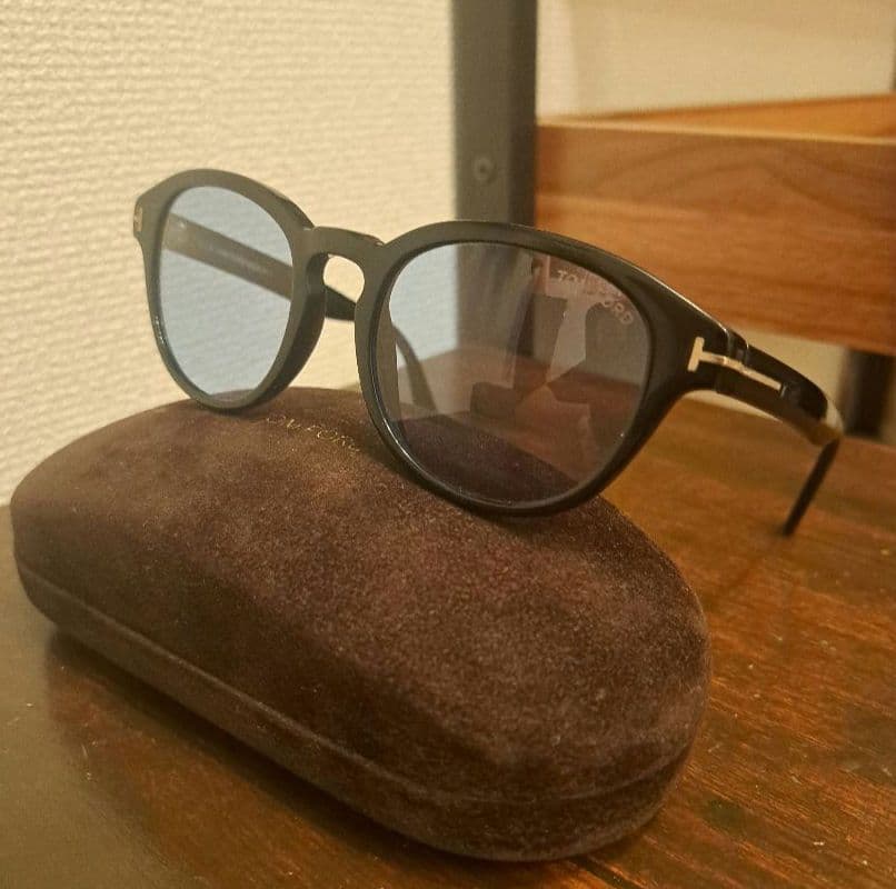 TOM FORD サングラス TF521 01V トムフォード