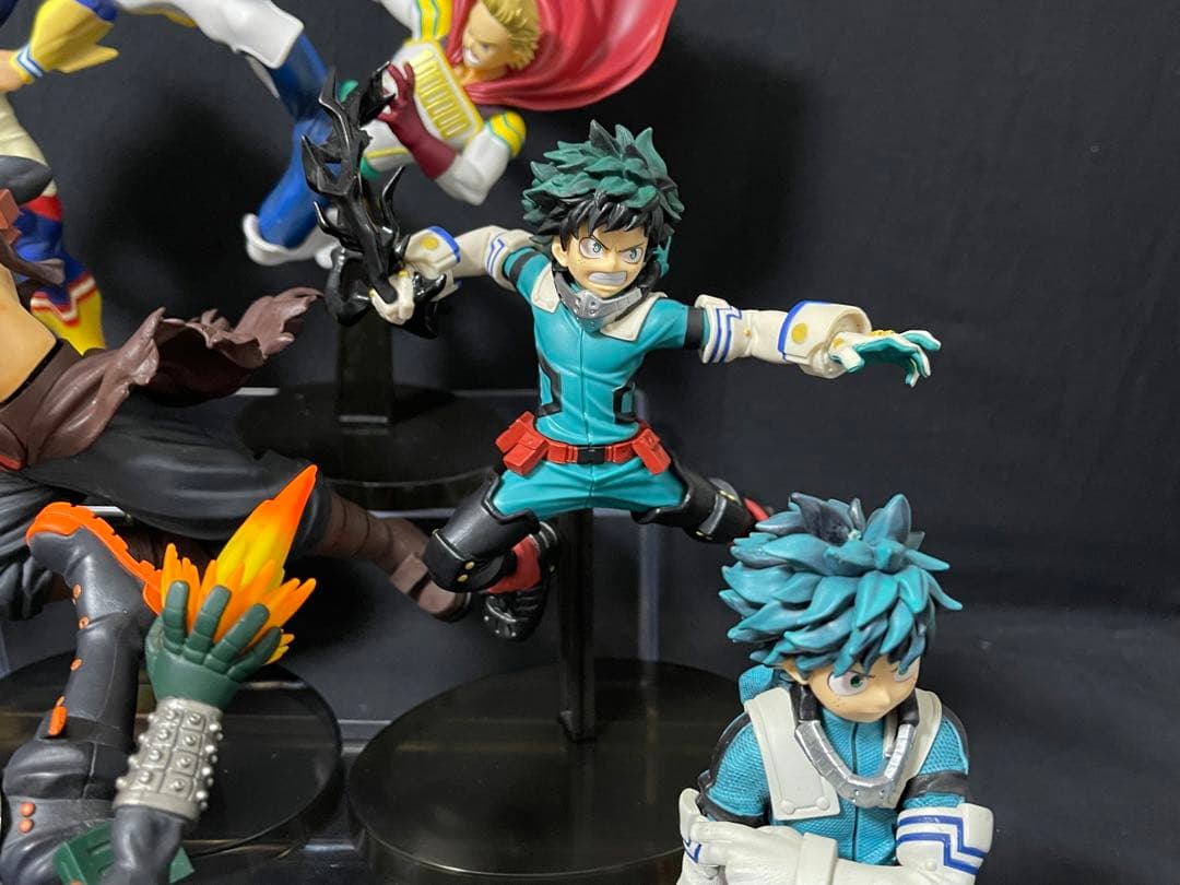 ヒロアカフィギュア 17体 まとめ売り - メルカリ