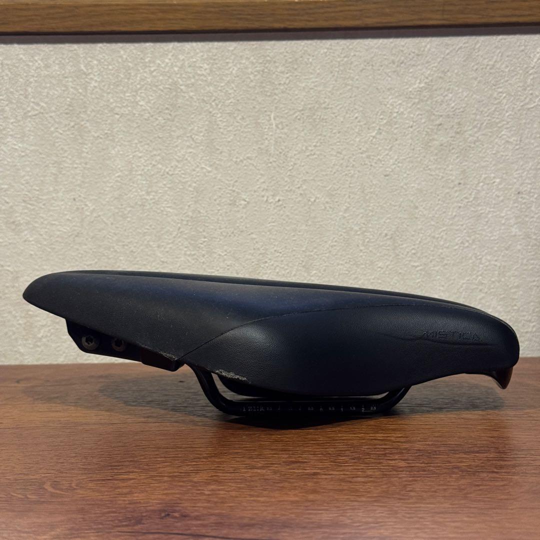 Fizi:k フィジーク TTサドル mistica