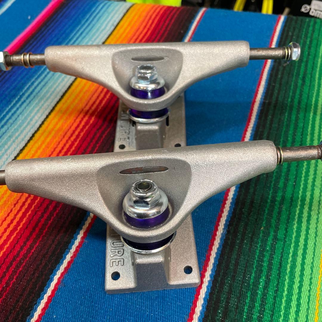 ベンチャー　スケートボード トラック シルバー5.2HI