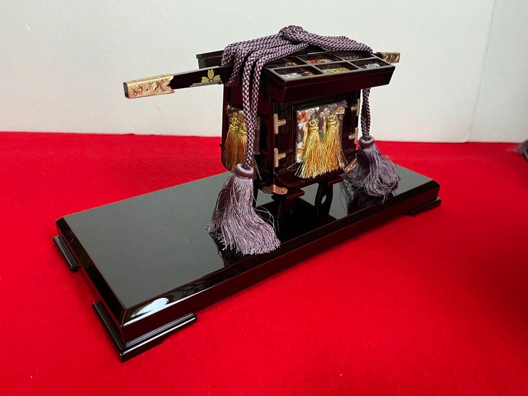 35号　高級溜塗重箱牛車お籠セット