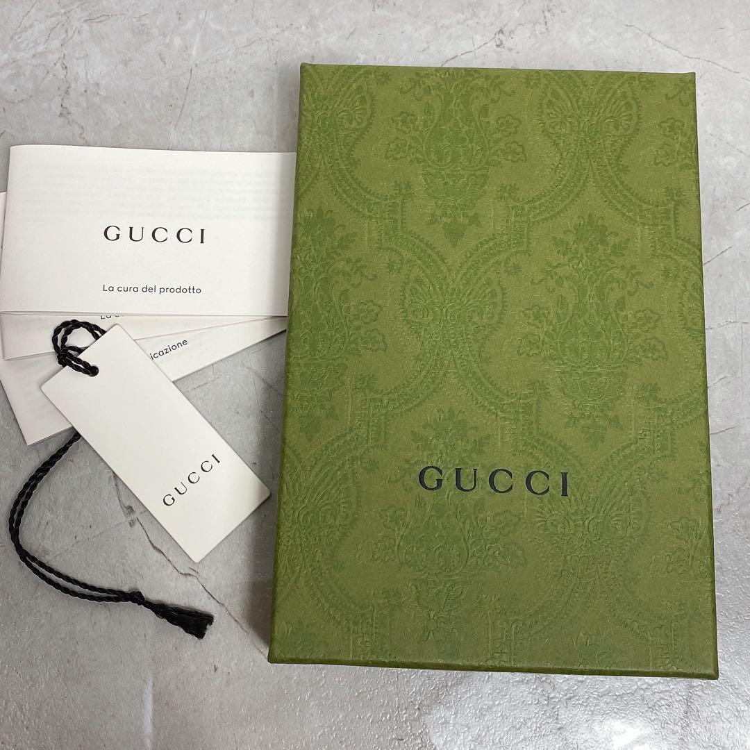 未使用級　GUCCI グッチ GG iPhone15ケース