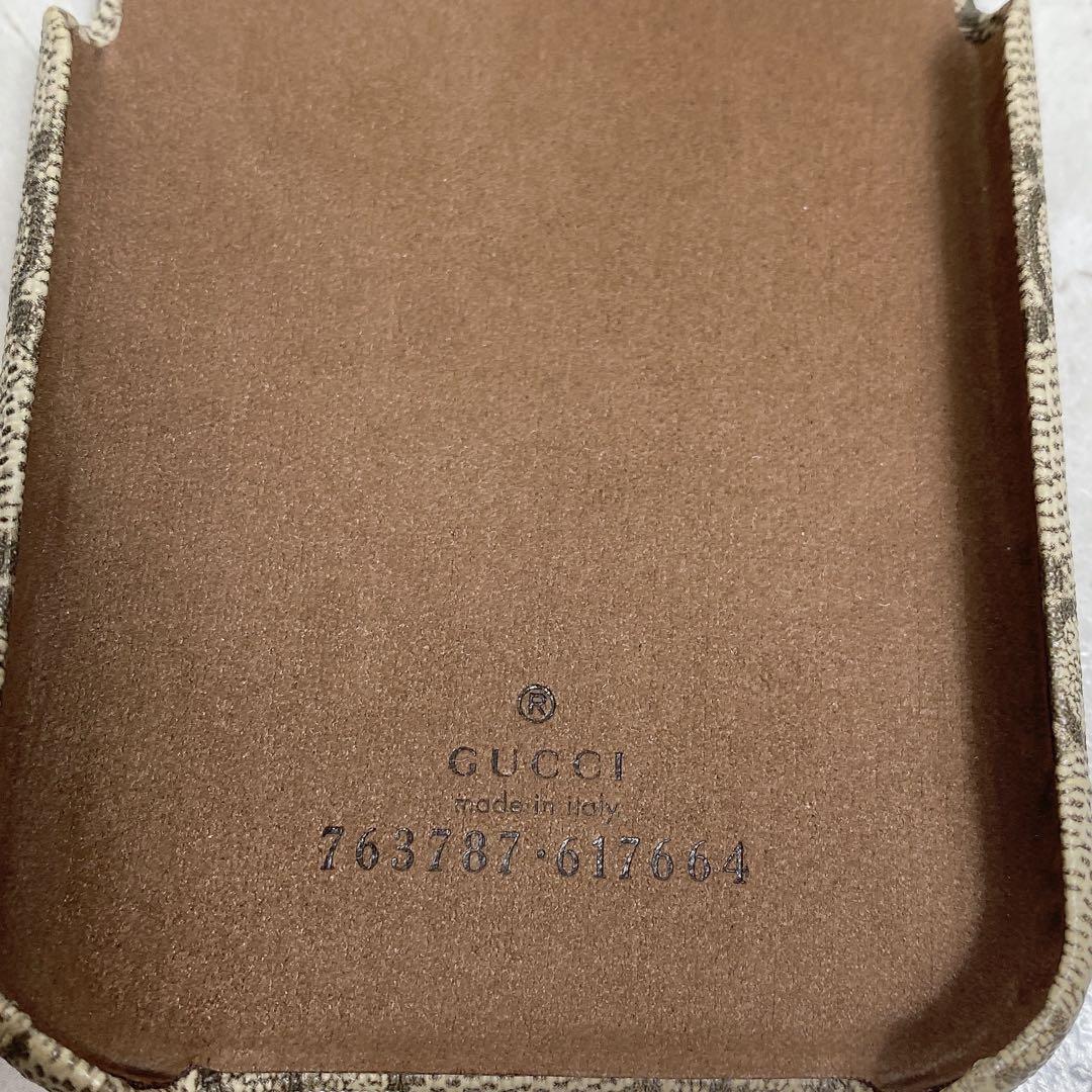 未使用級　GUCCI グッチ GG iPhone15ケース