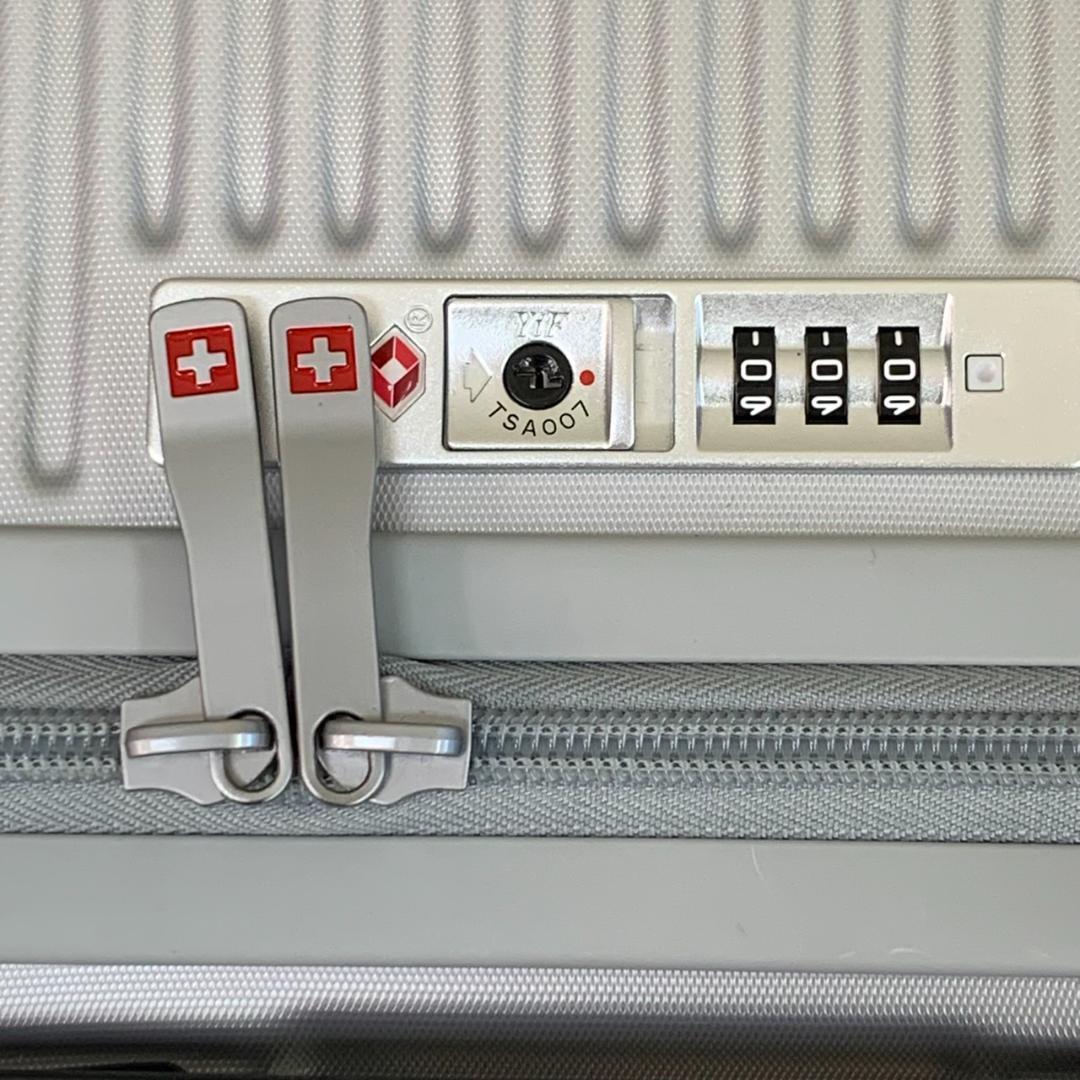 ★スイスミリタリー　スーツケース　38.5L　SM-C920　機内持ち込みサイズ