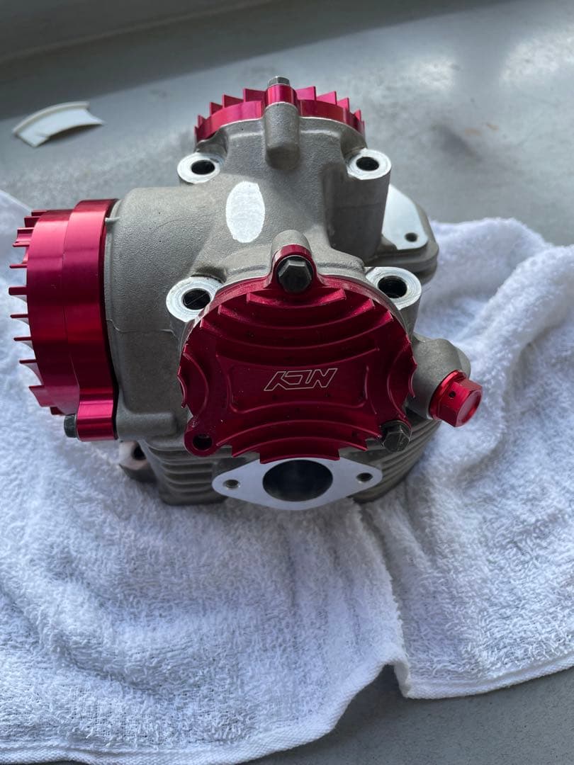 シグナスx シリンダーヘッド