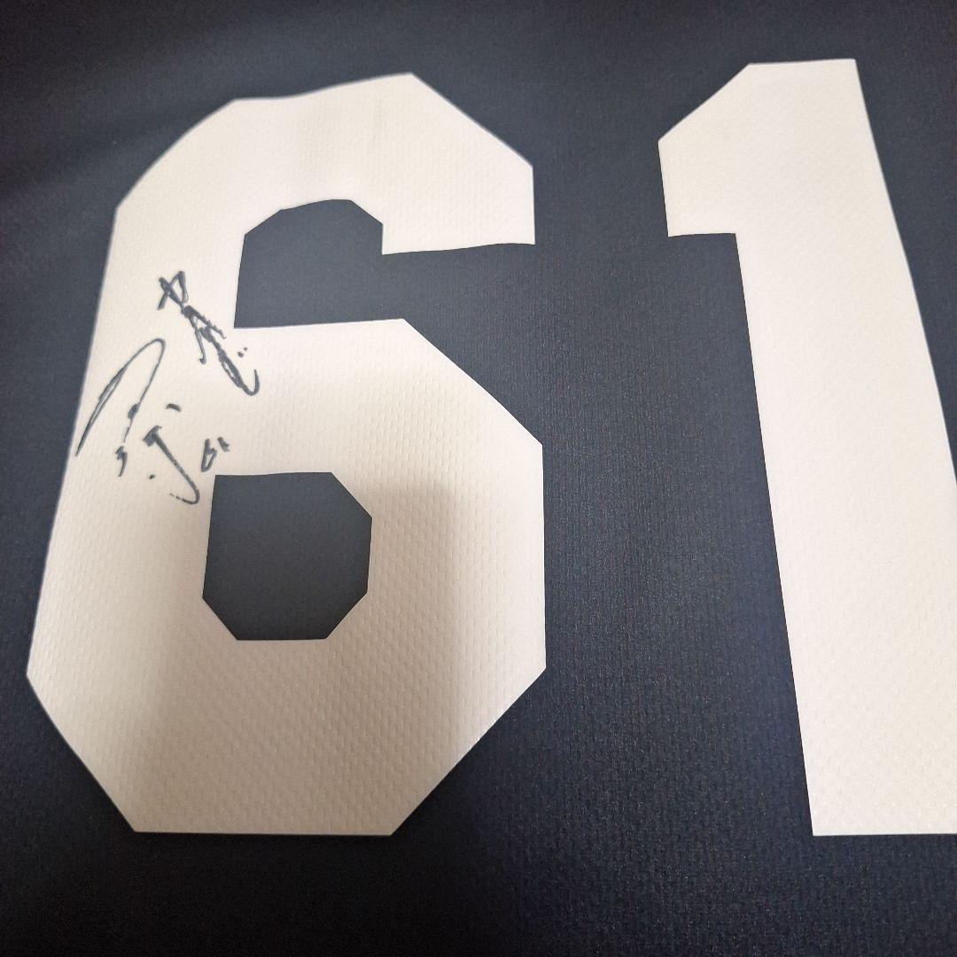 ヤクルト　スワローズ　石井弘寿選手　直筆サイン　実使用ユニフォーム