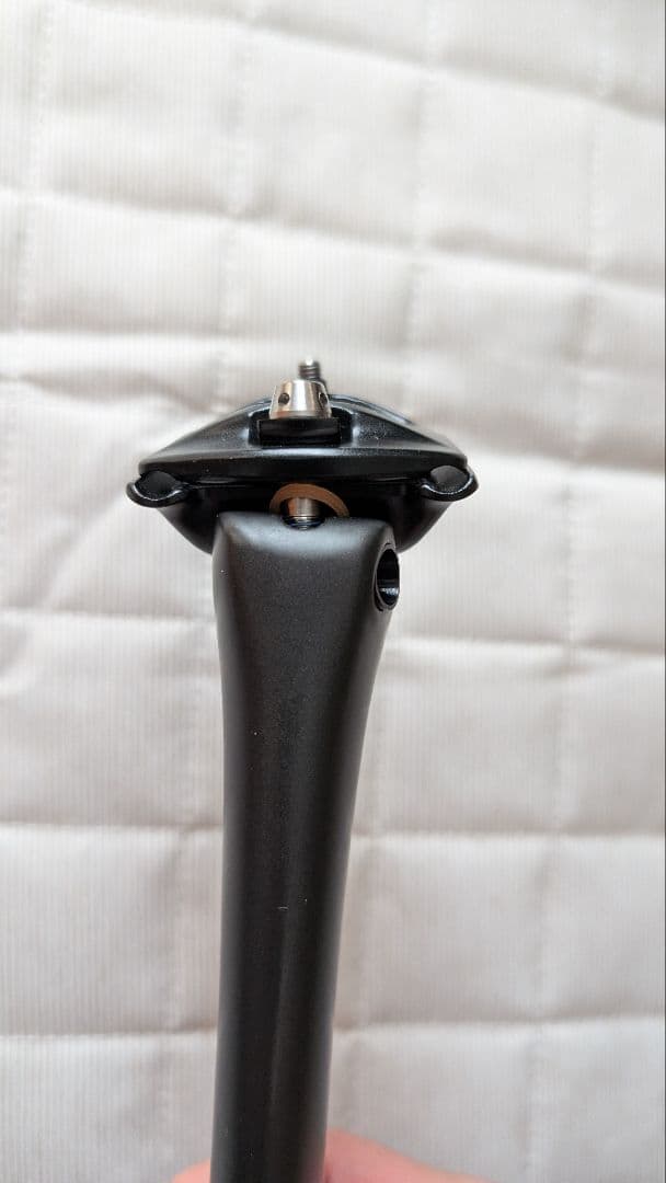 Tarmac SL8 シートポスト 300mm 15mmオフセット