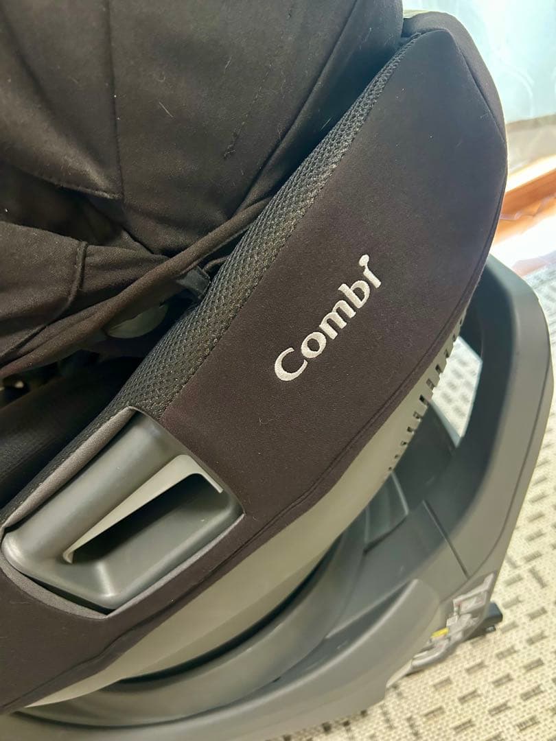 チャイルドシート Combi THE S plus ISOFIX ZB-750