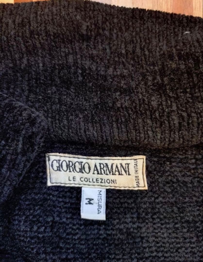 Giorgio Armani ブラックニットセーター Mサイズ 新しい