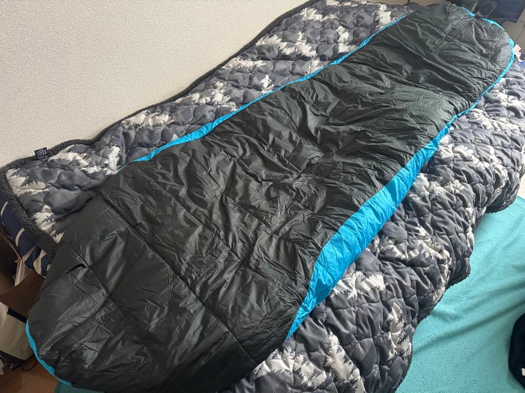 【超美品】ISUKA Alpha Light 1300EX 寝袋【使用少】