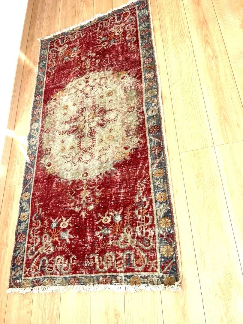 専用！ヴィンテージ　ラグ　トルコ　ギュネイ　絨毯