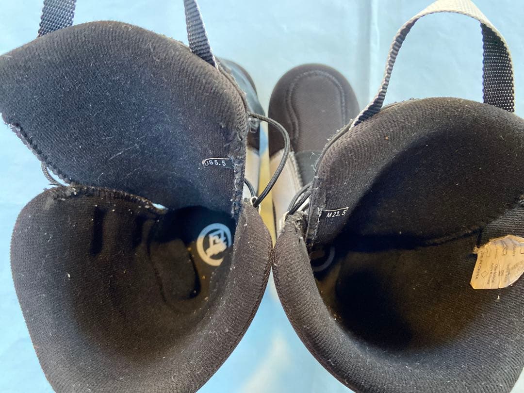 DEELUXE DNA スノボブーツ 23.5cm、青×白×パープル、男女兼用