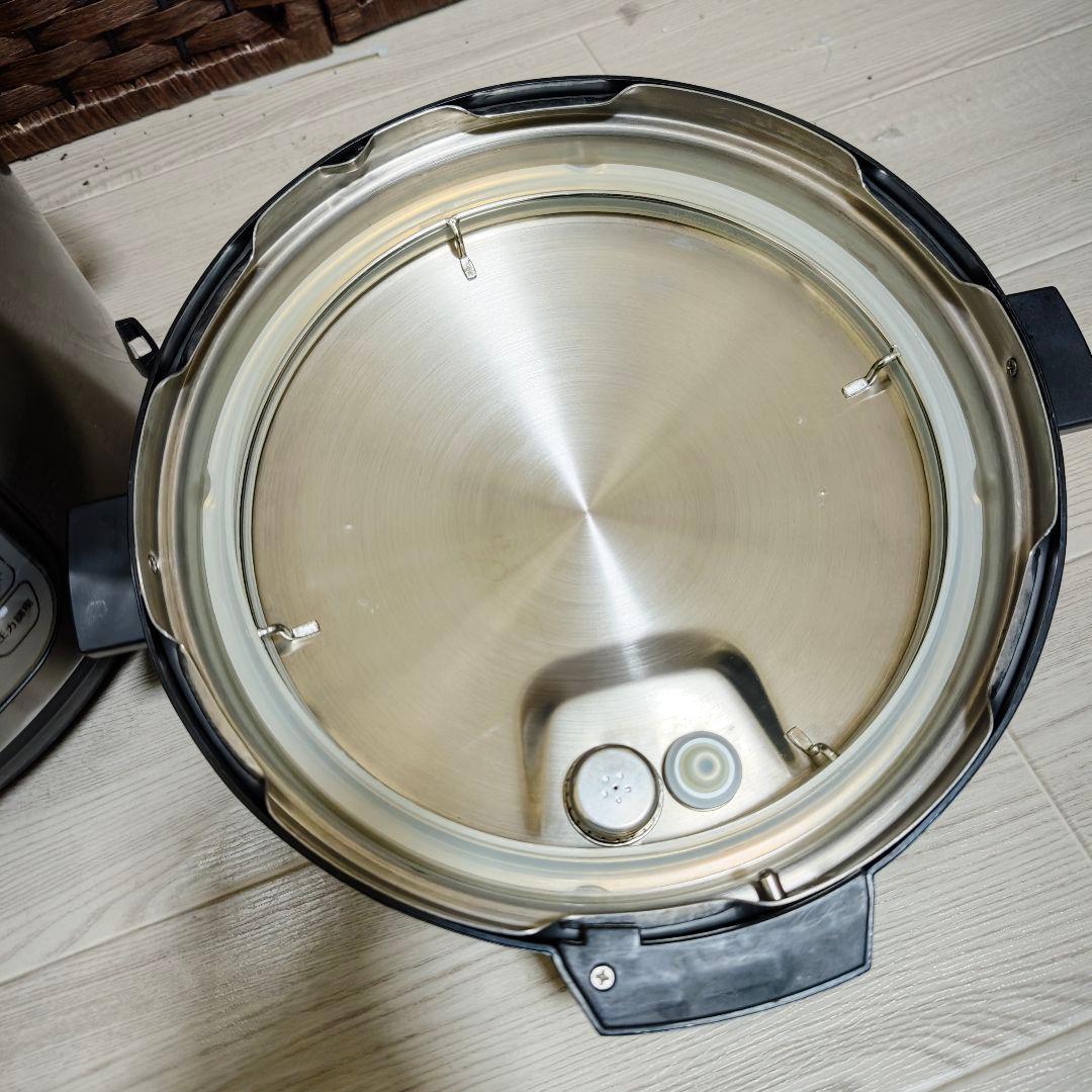 【美品】InstantPot Nova Plus 60 電気圧力鍋 5.7L