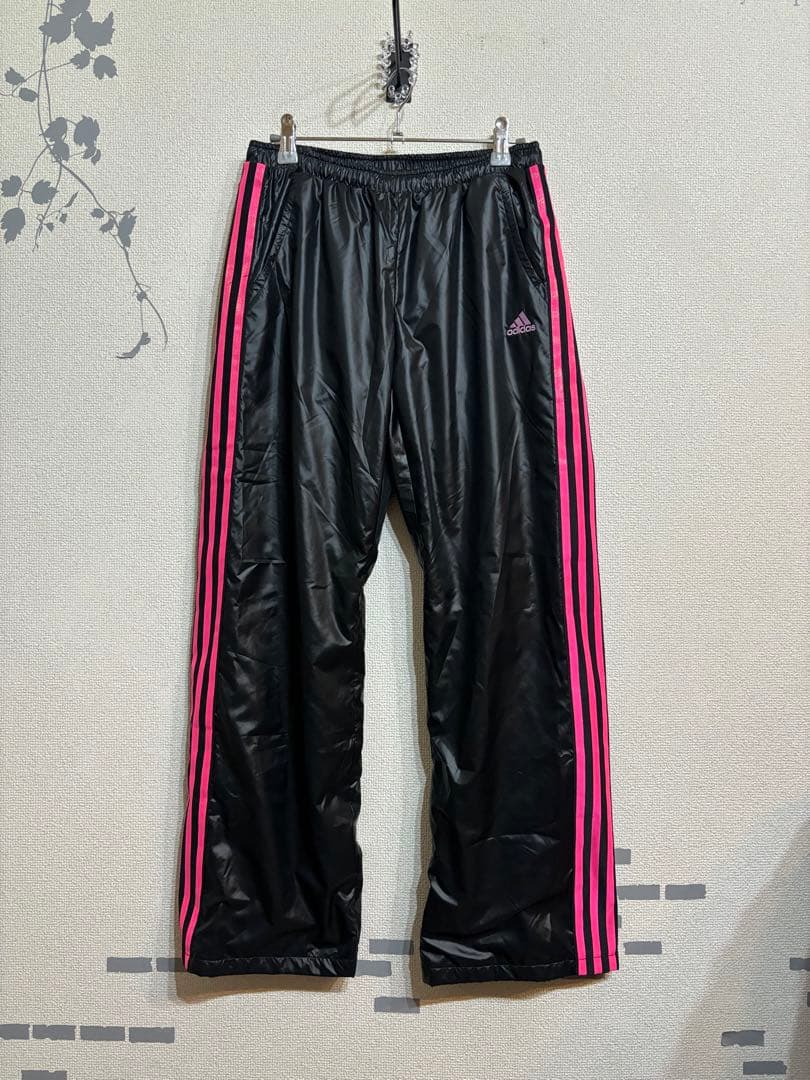 新品 アディダス ウインドブレーカー ナイロンジャケット 上下 セットアップ