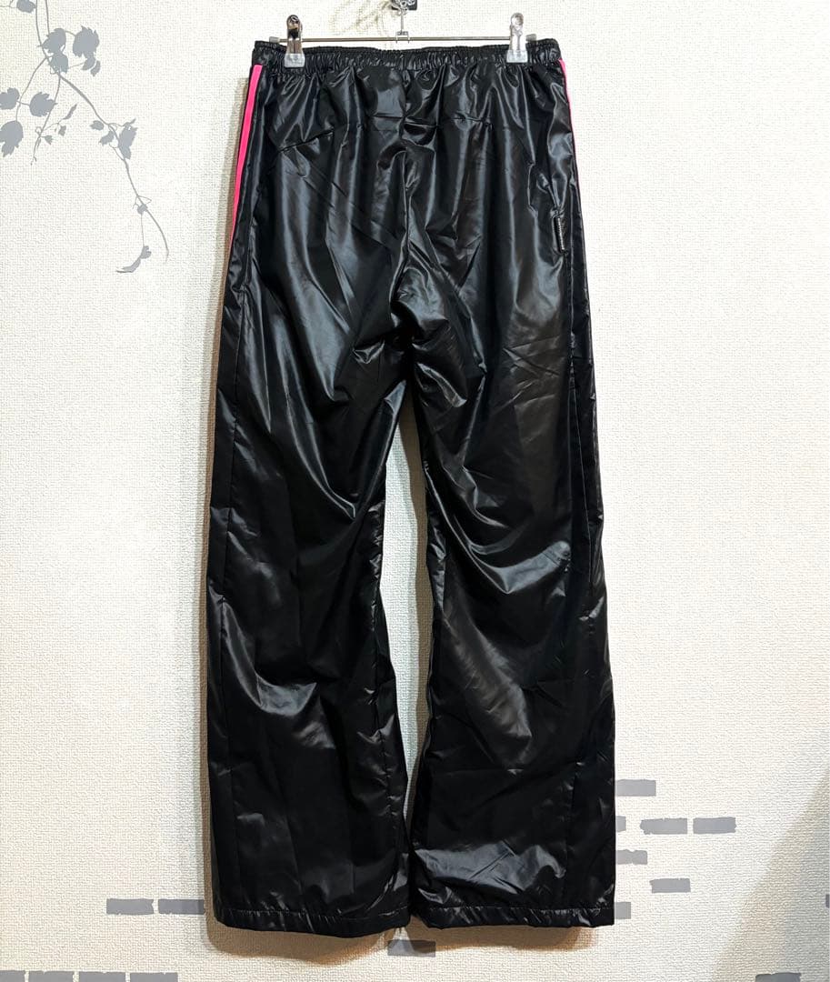 新品 アディダス ウインドブレーカー ナイロンジャケット 上下 セットアップ