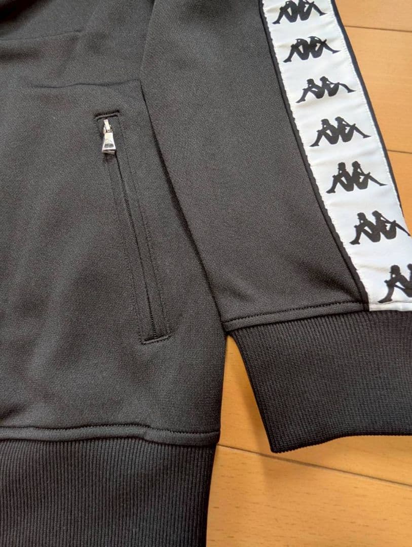 ジップアップジャケット ブラック　Ｌサイズ　kappa