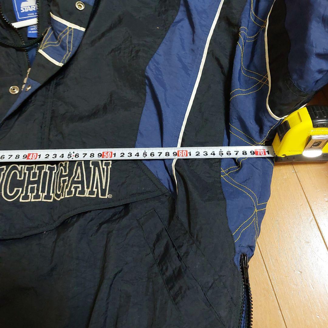 ミシガン大学　ウォームアップウェア